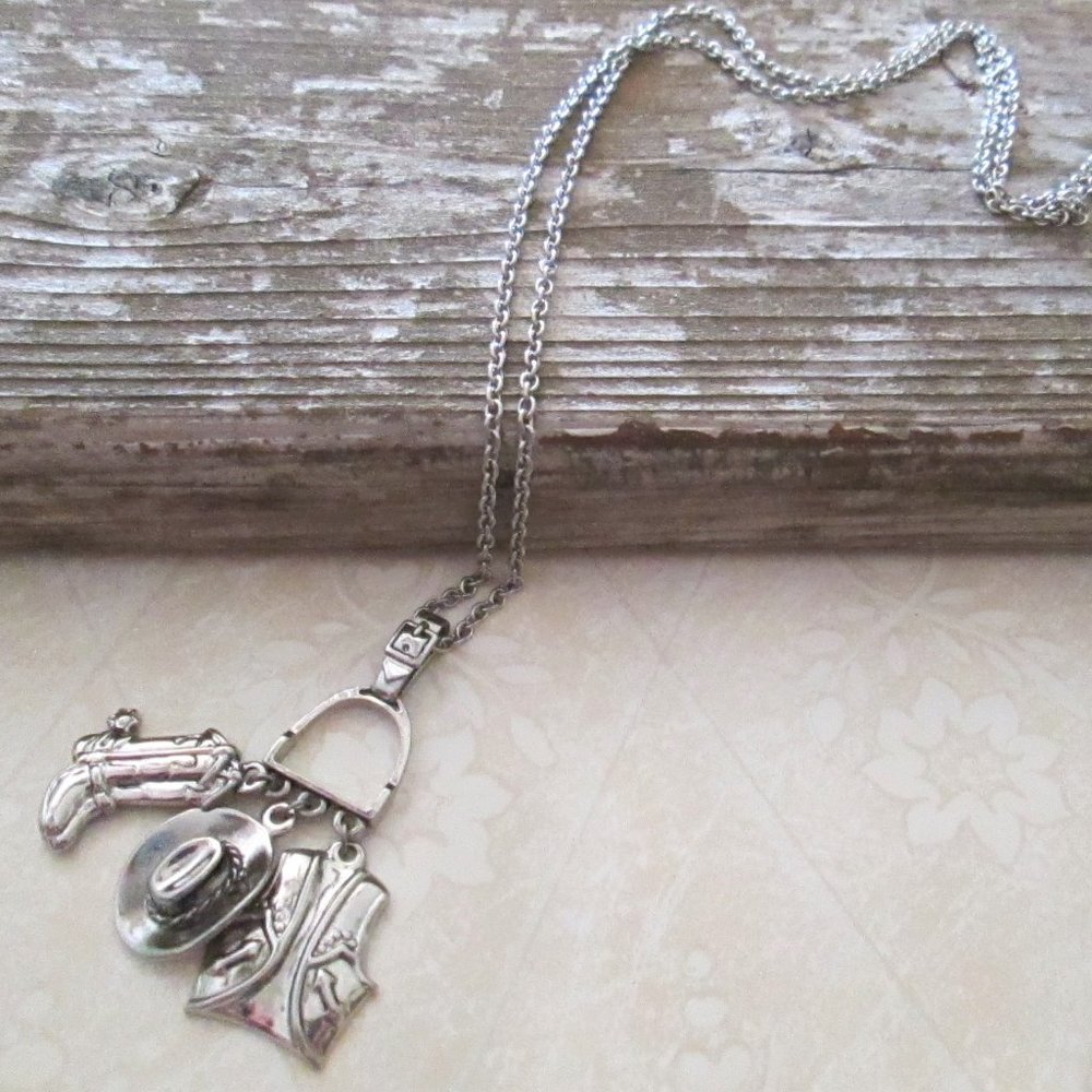 Avon Cowgirl Silvertone Chain and Pendant Necklace